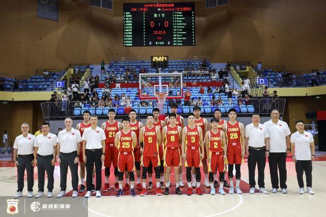 1726672621883030517.jpg 中国队.jpg